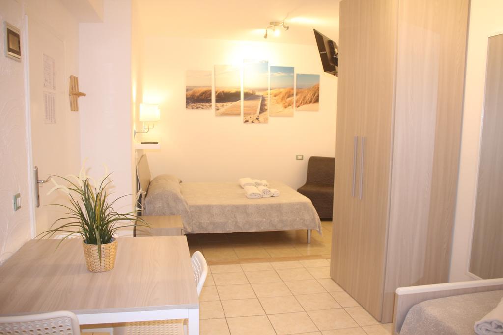 All'Etrusconia Hotel Castagneto Carducci Marina di Castagneto Carducci Bagian luar foto